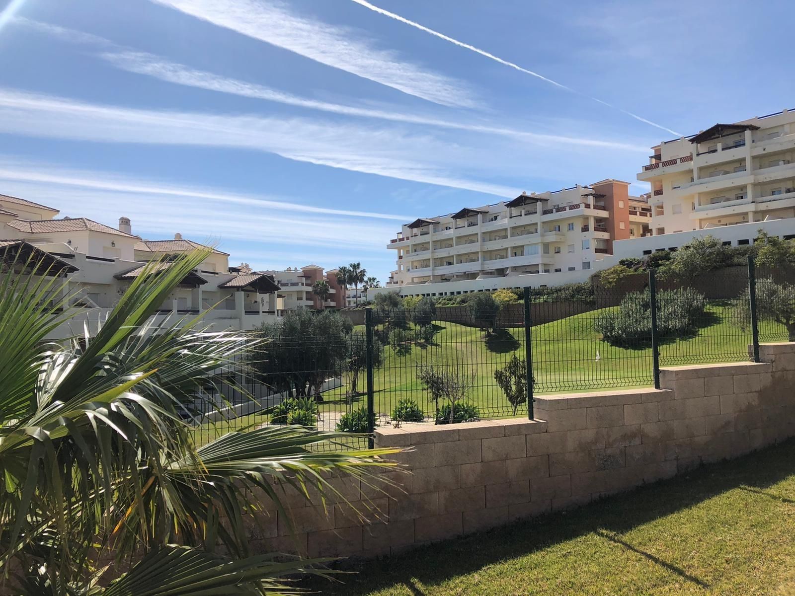 Garden of Apartment to rent in Benalmádena  with Air Conditioner, Heating and Private garden