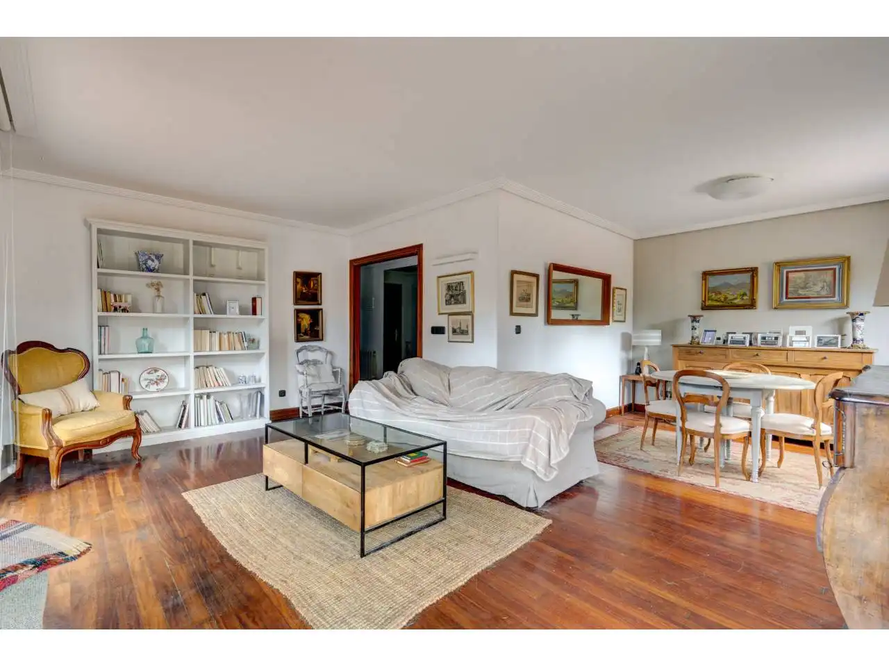 Living room of Flat for sale in Donostia - San Sebastián   with Heating, Private garden and Terrace