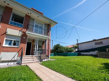 Casa a schiera con giardino in vendita a LA SOTA