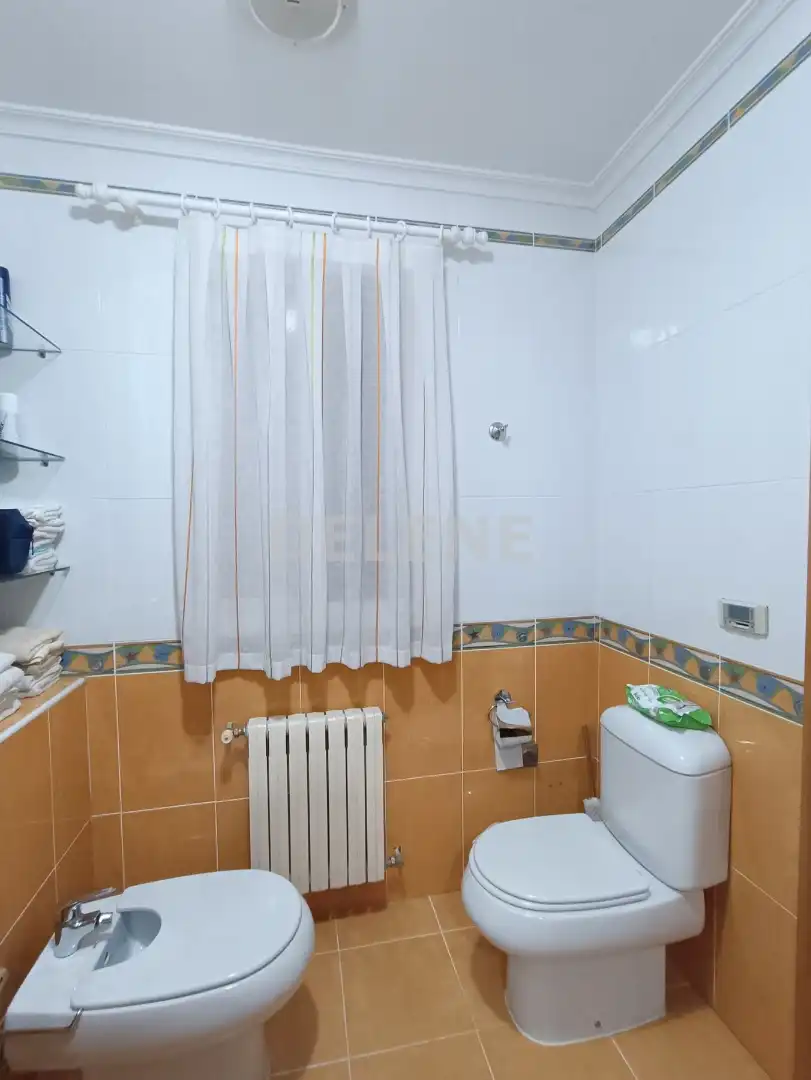Bathroom of Flat for sale in Hellín  with Terrace and Balcony