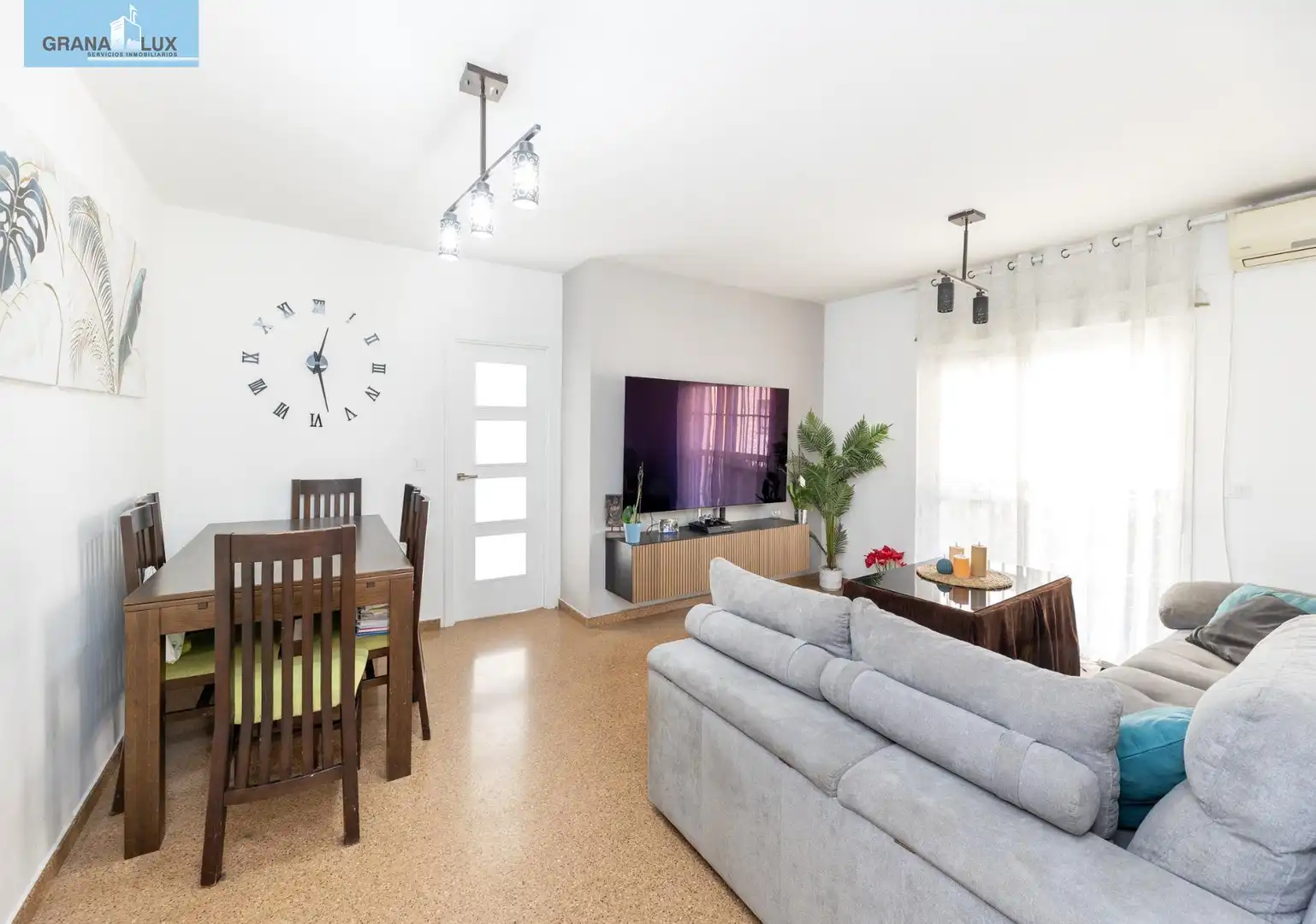 Wohnzimmer von Wohnung zum Verkauf in Las Gabias mit Klimaanlage, Heizung und Terrasse