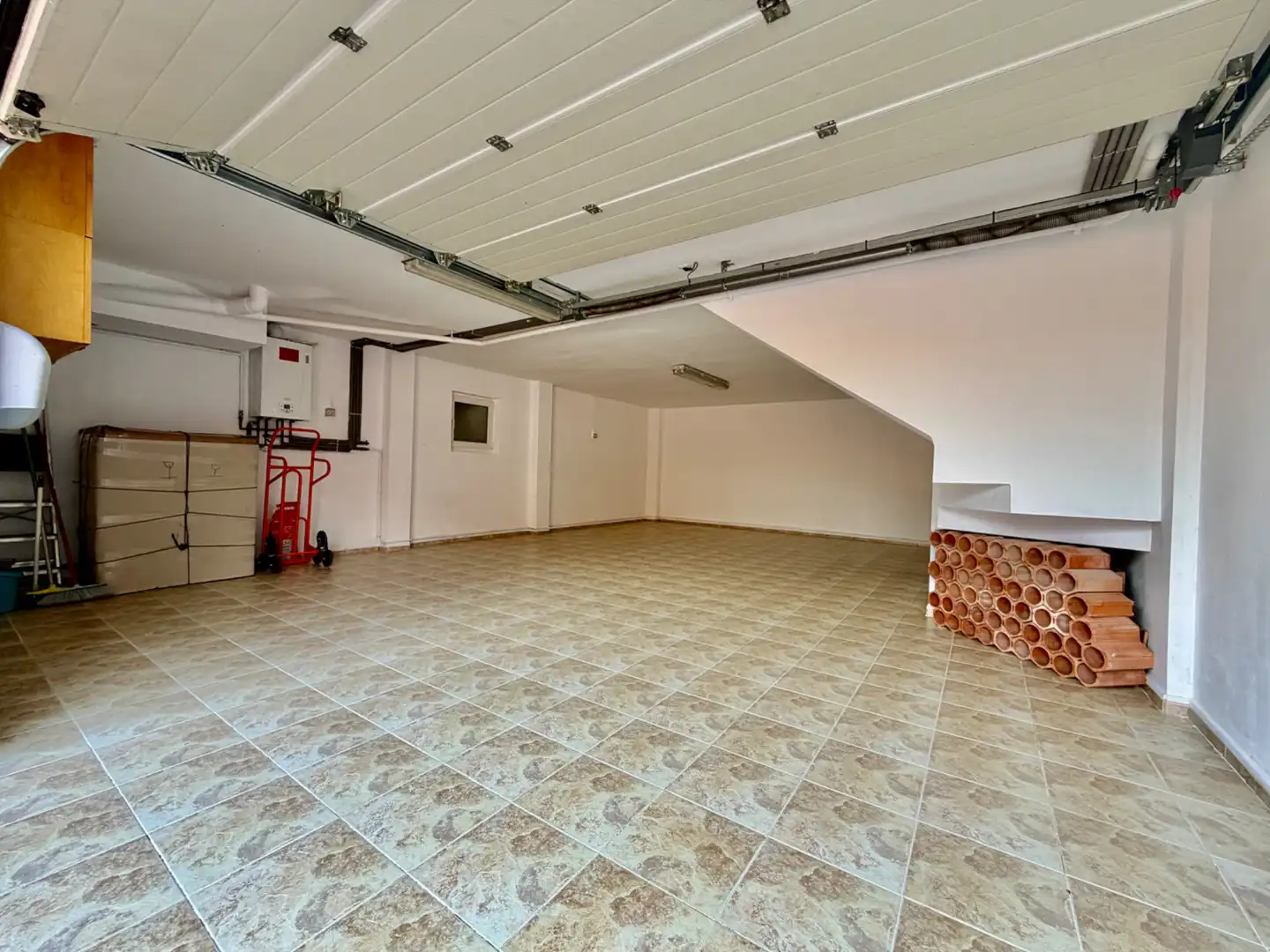 Casa adosada en venda en Camargo amb Calefacció, Jardí privat i Microones