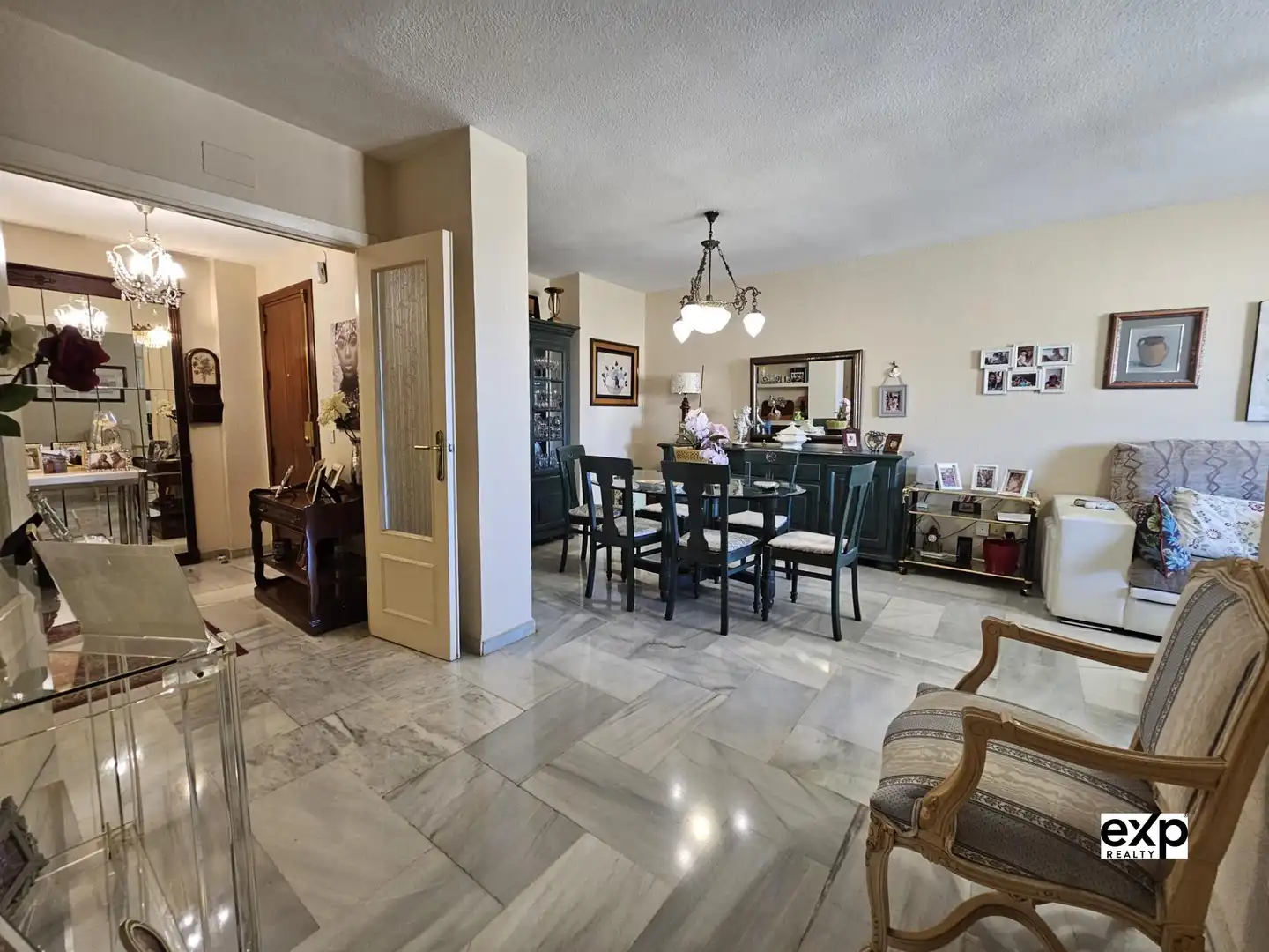 Dining room of Flat for sale in Fuengirola  with Air Conditioner, Swimming Pool and Furnished