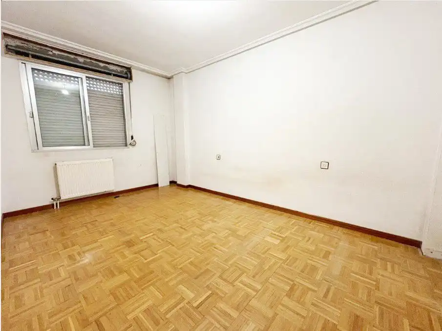Schlafzimmer von Wohnung zum Verkauf in Salamanca mit Heizung, Parkett und Terrasse