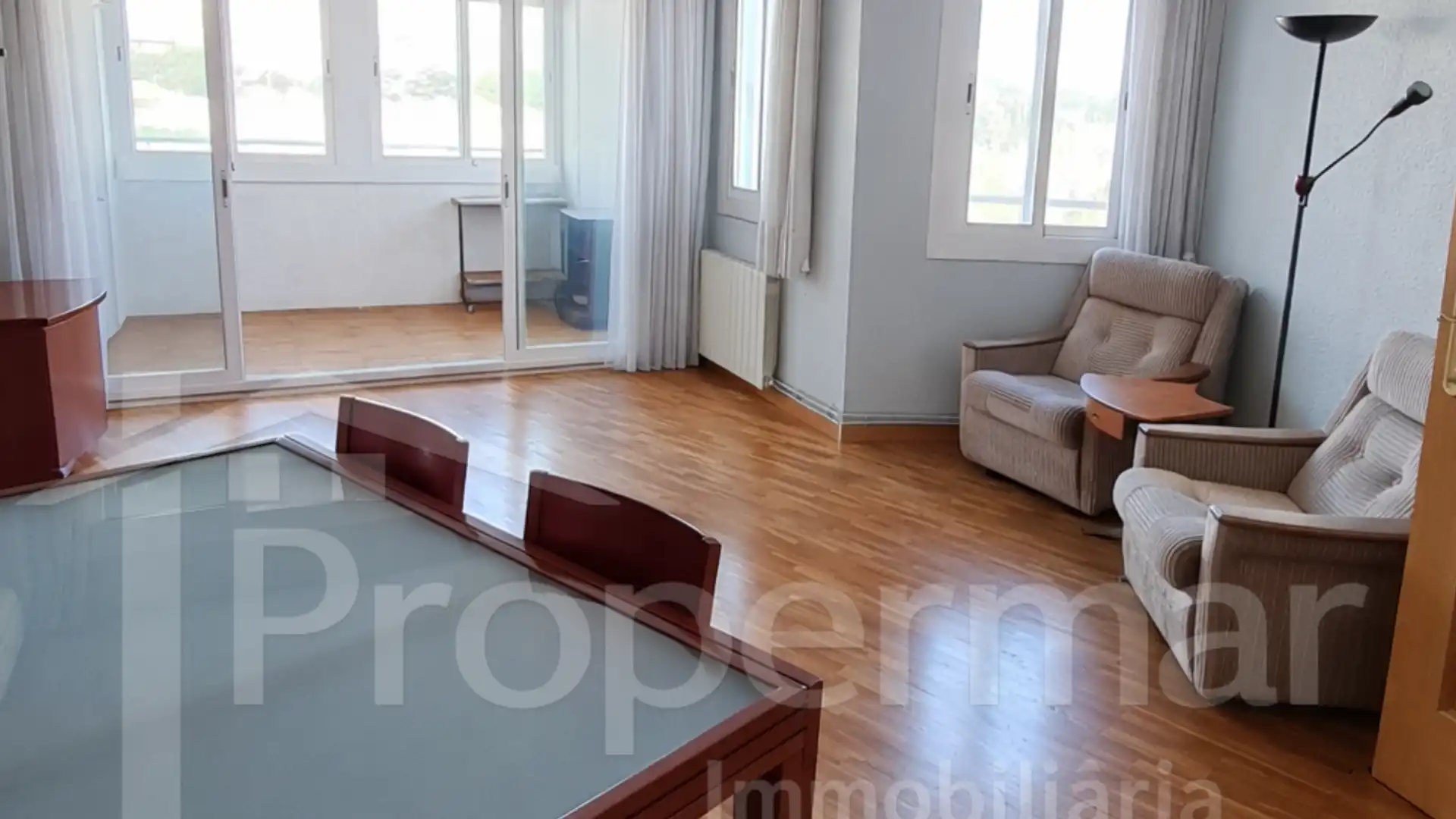 Living room of Flat for sale in Badalona  with Air Conditioner, Heating and Storage room