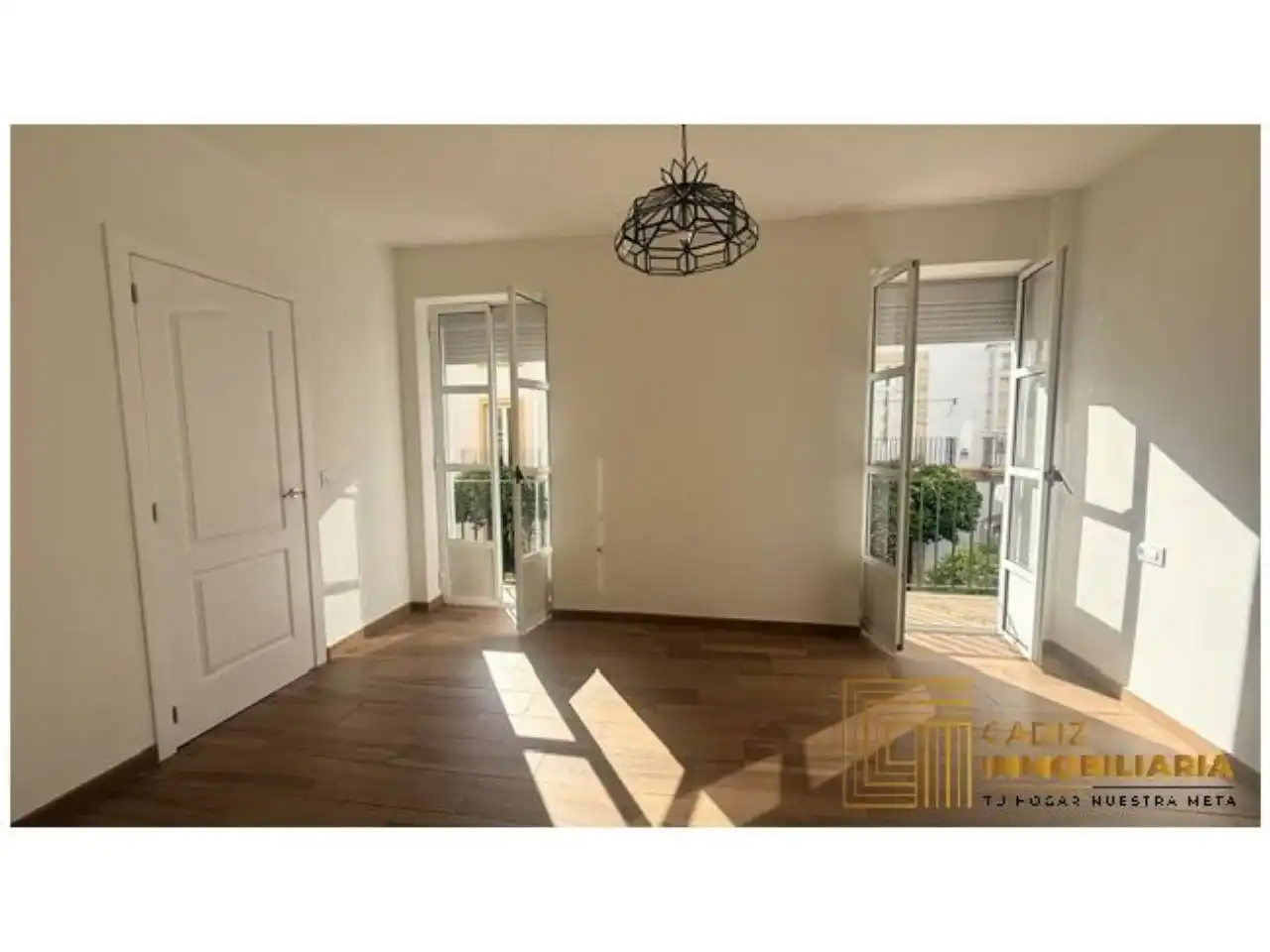 Living room of Flat for rent in El Puerto de Santa María  with Air Conditioner and Balcony