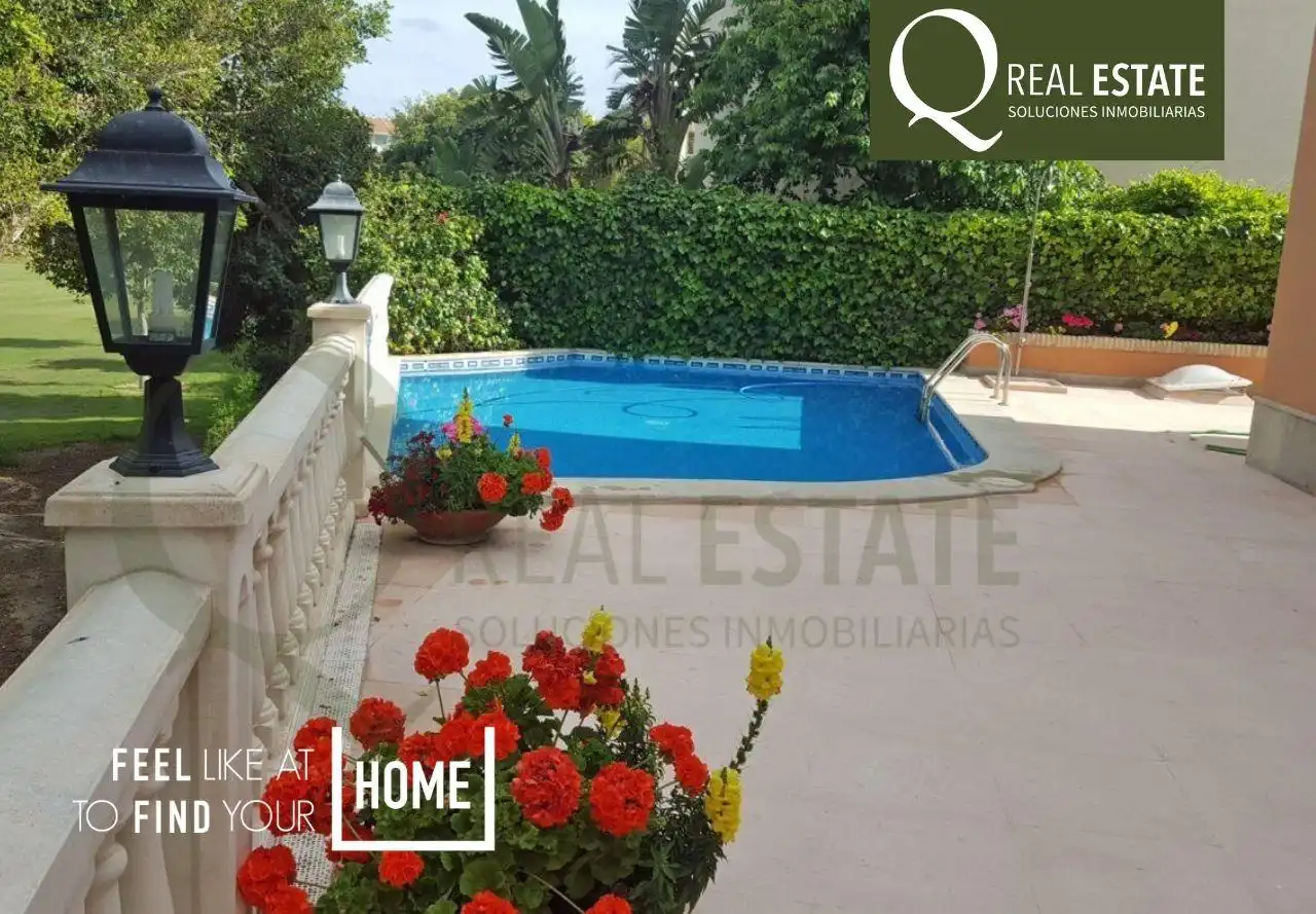 Chalet con terraza en alquiler en Playa de San Juan - El Cabo de las Huertas