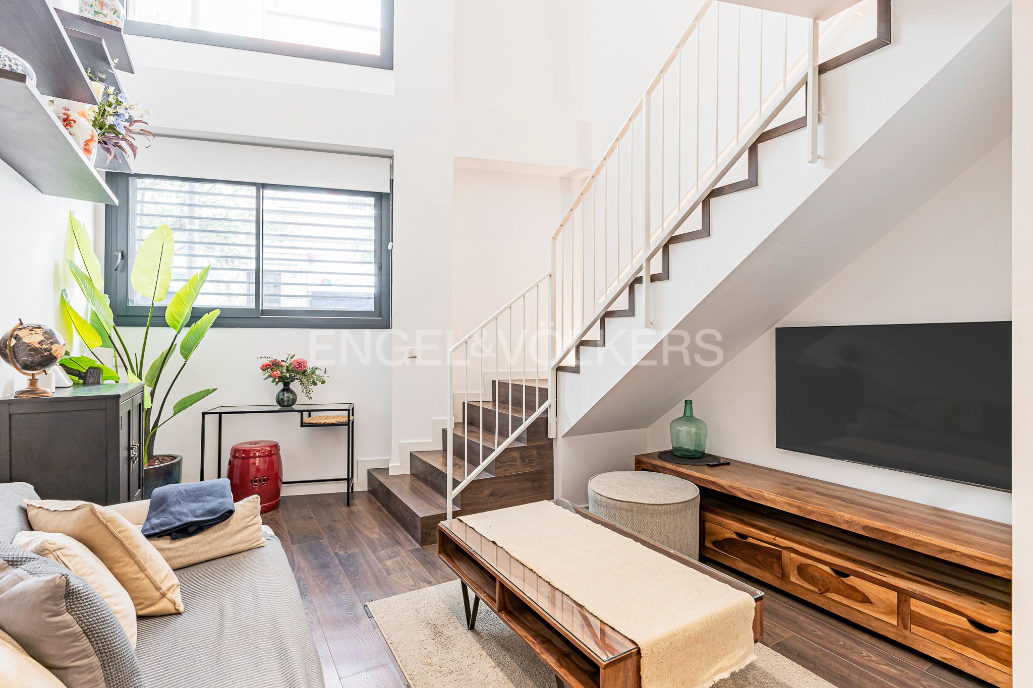 Sala d'estar de Dúplex de lloguer en  Barcelona Capital amb Aire condicionat, Calefacció i Parquet