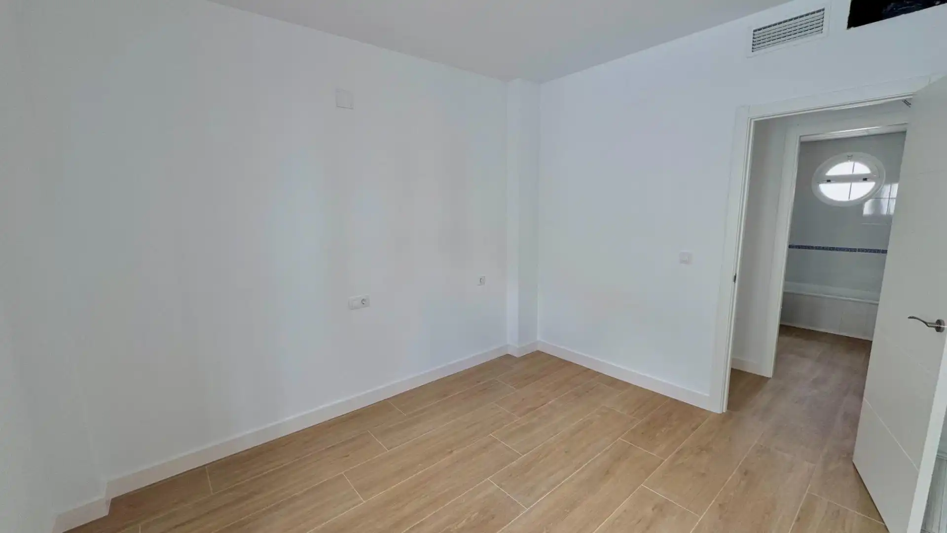 Casa adosada en venta en Campillos con Jardín privado y Terraza