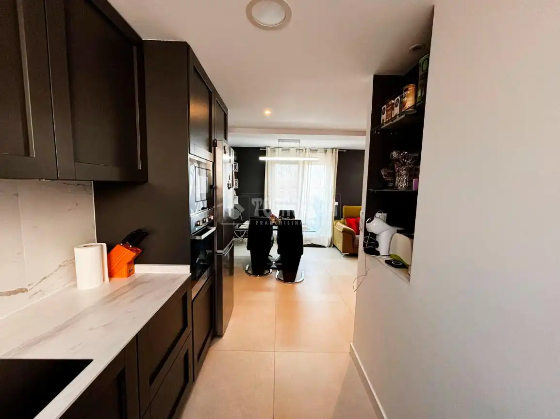 Kitchen of Flat for sale in Zaragoza  with Heating, Terrace and Furnished