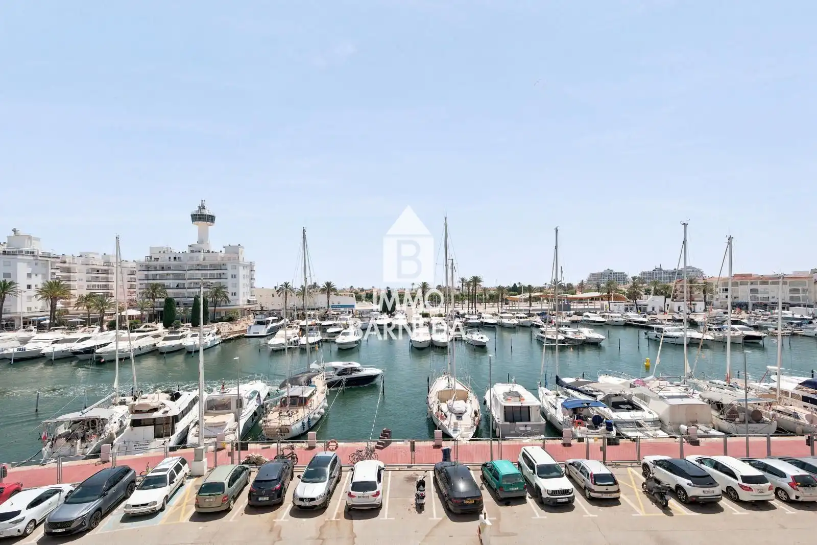 Parking de Piso en venta en Empuriabrava con Terraza y Balcón