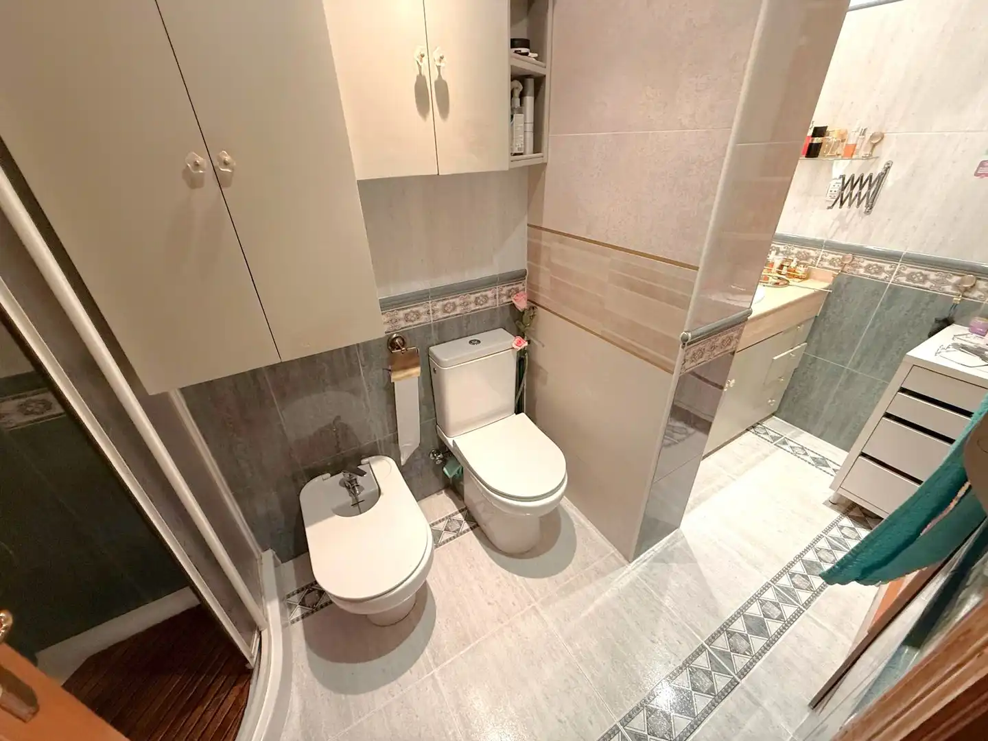Baño de Piso en venta en Valencia con Aire acondicionado y Balcón