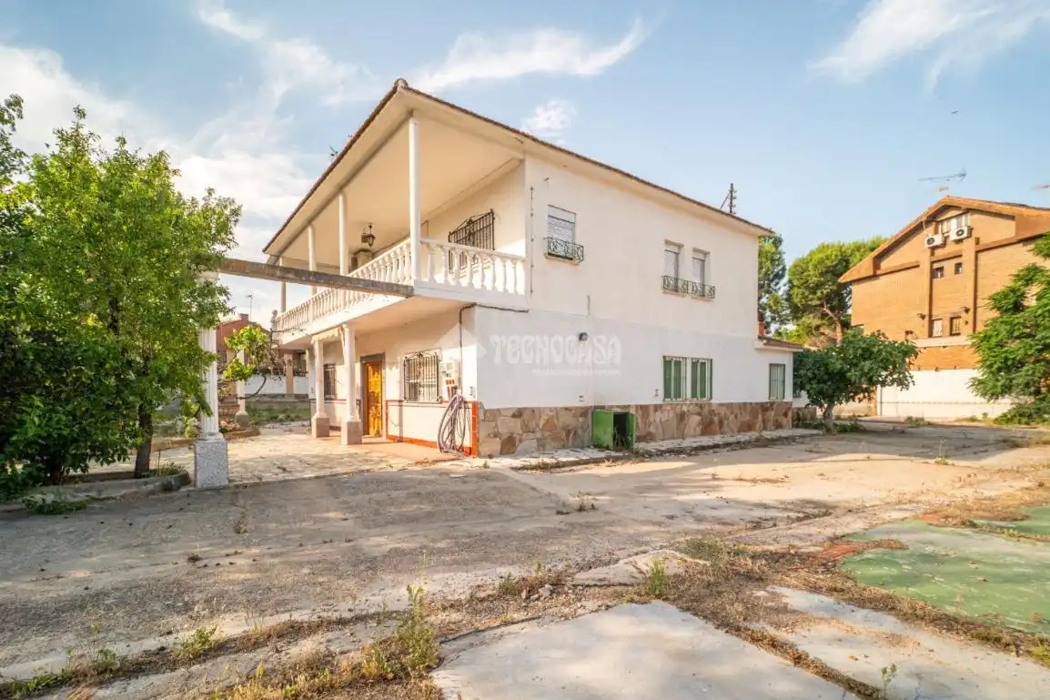Vista exterior de Casa o chalet en venta en Arganda del Rey con Aire acondicionado, Calefacción y Terraza