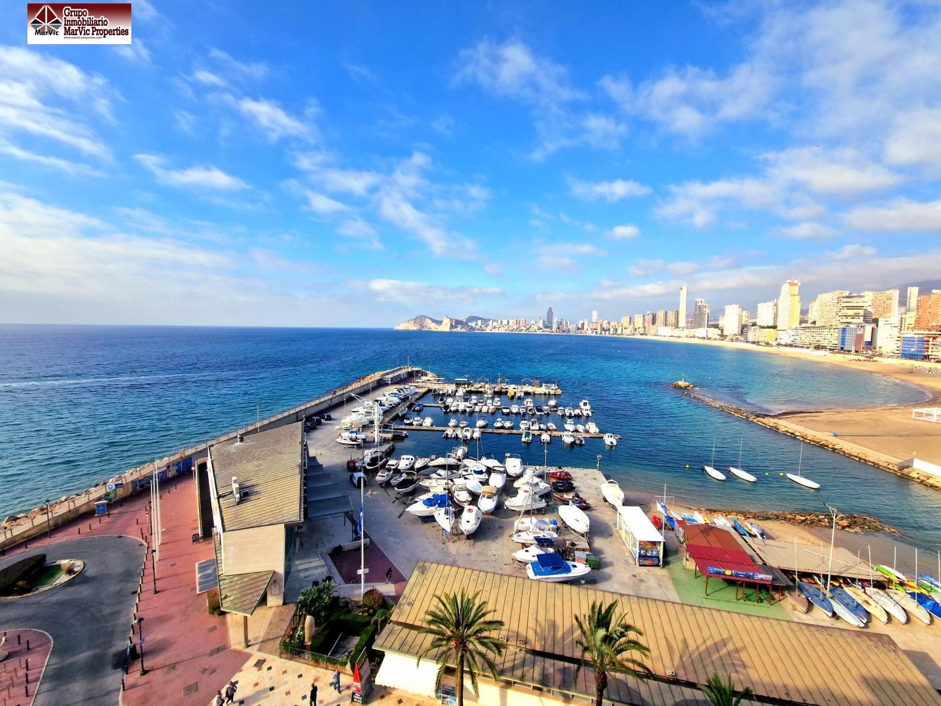 Exterior view of Attic for sale in Benidorm  with Air Conditioner, Terrace and Balcony