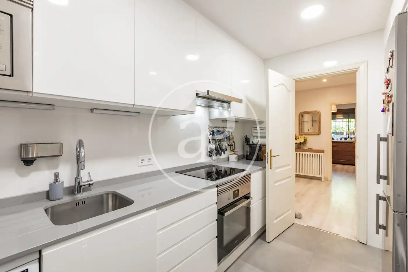 Cocina de Piso en venta en Madrid con Aire acondicionado, Calefacción y Jardín privado