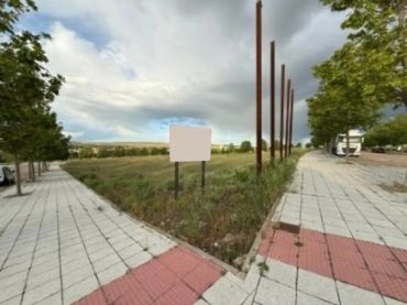 Terreny residencial en venda a San Bernardo - Carmelitas - Campus