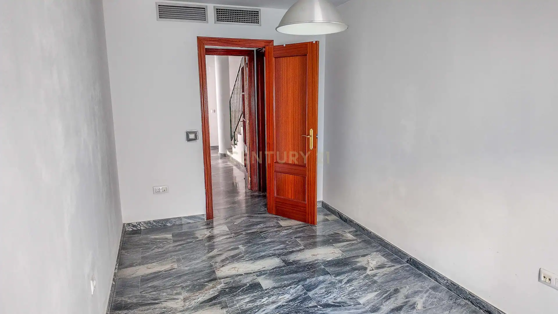 Maisonette zum Verkauf in Badajoz mit Klimaanlage, Abstellraum und Waschmaschine