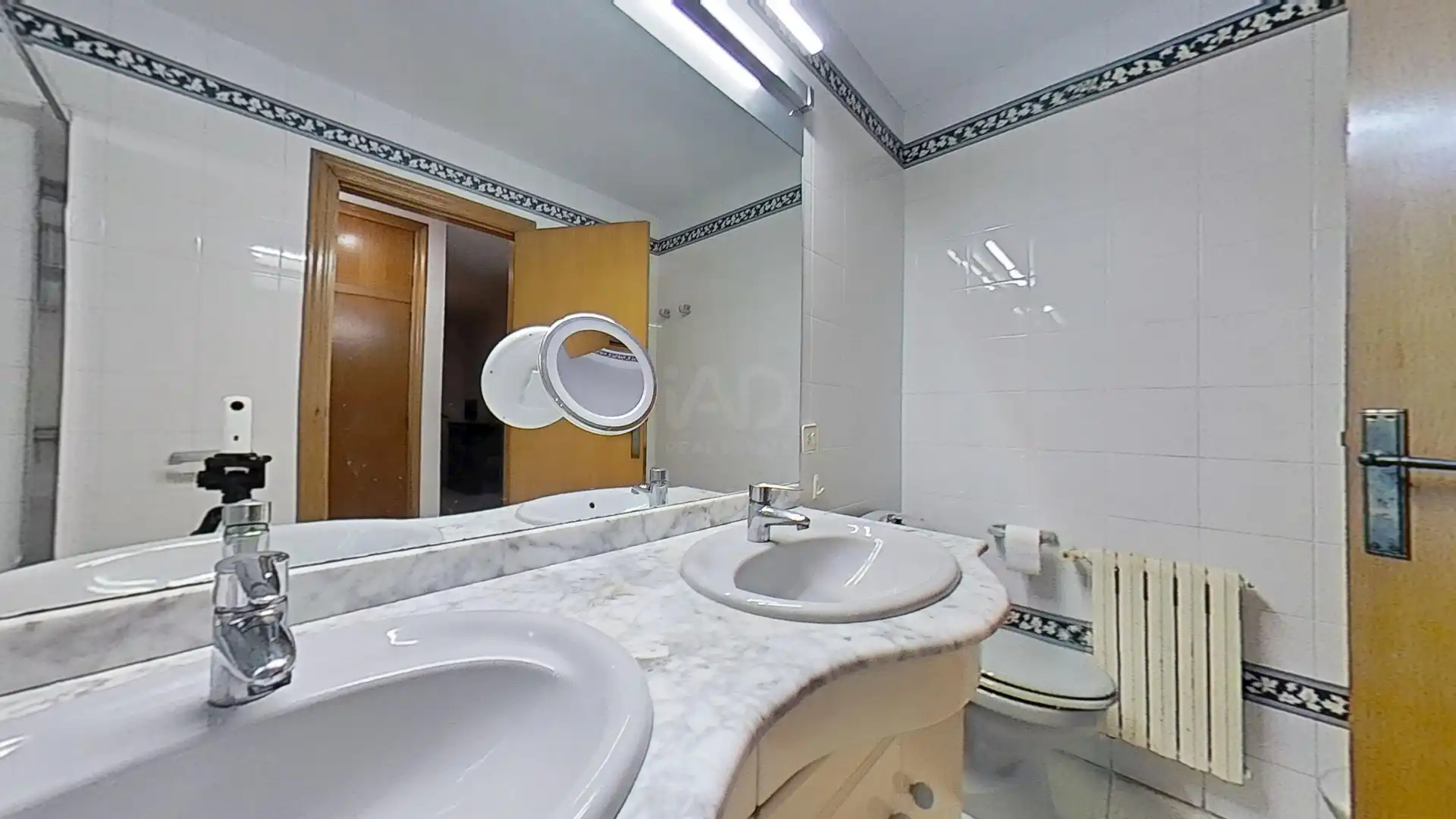 Baño de Casa adosada en venta en Castellón de la Plana / Castelló de la Plana con Aire acondicionado, Calefacción y Terraza