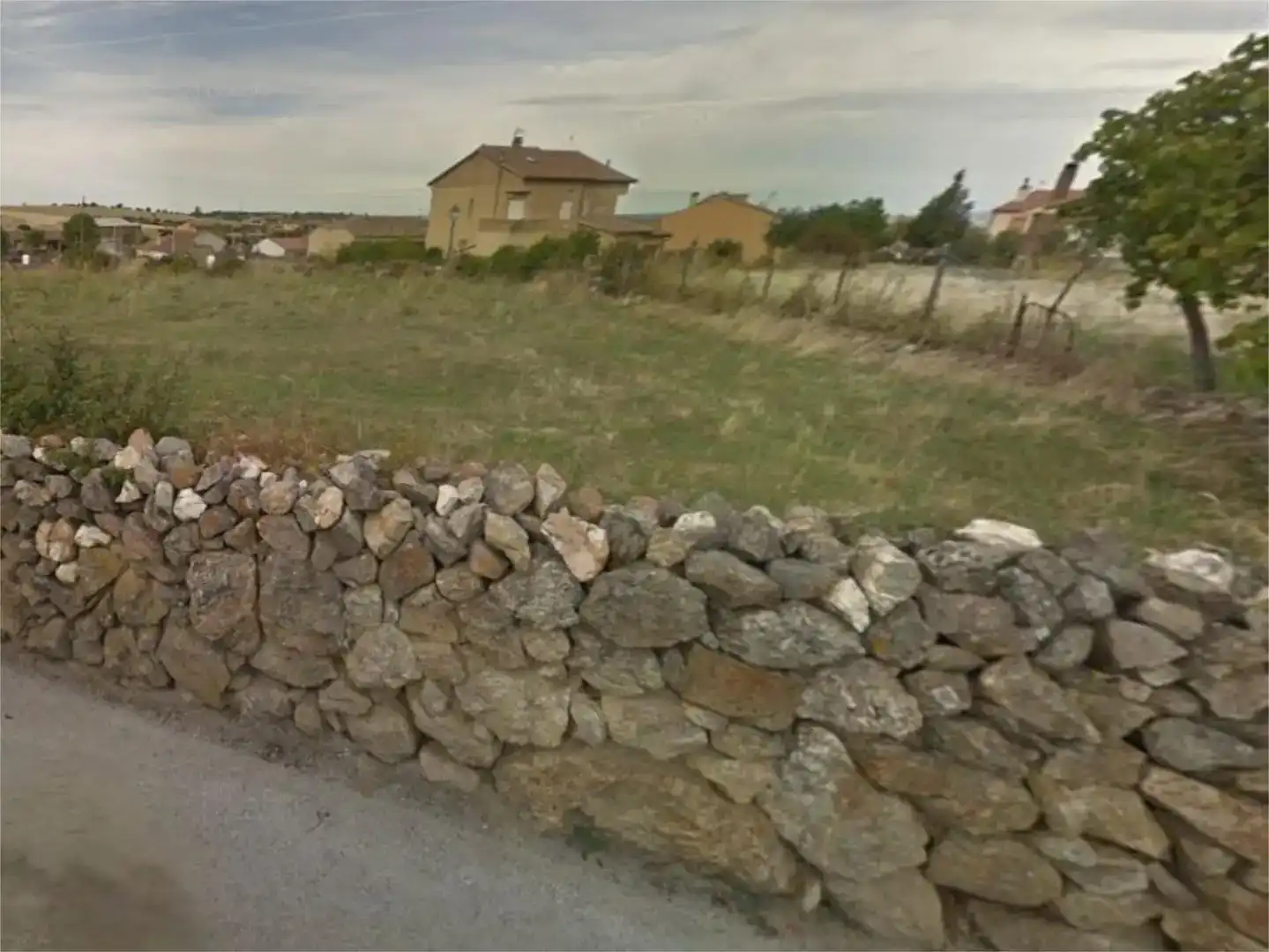 Land for sale in Cerezo de Arriba