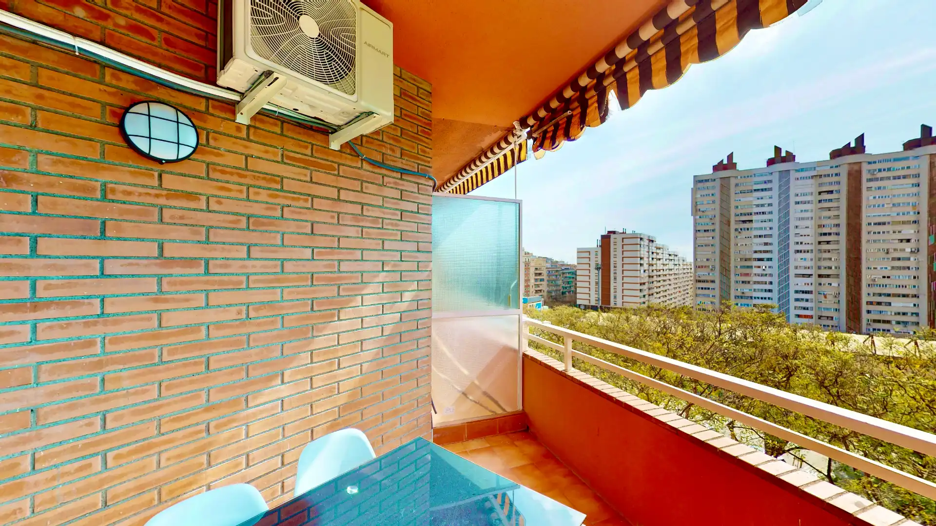 Exterior view of Attic for sale in Barcelona  with Air Conditioner, Heating and Terrace
