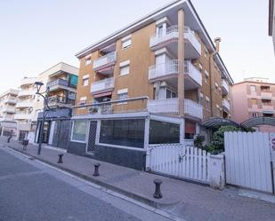 Vista exterior de Local en venda en El Vendrell amb Aire condicionat