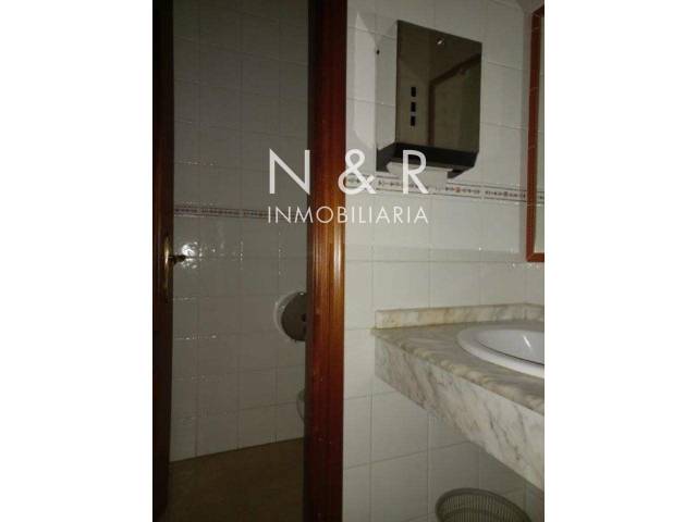 Local comercial en Alquiler en Severino Rivero Tomé en Castiñeiriño - Cruceiro de Sar