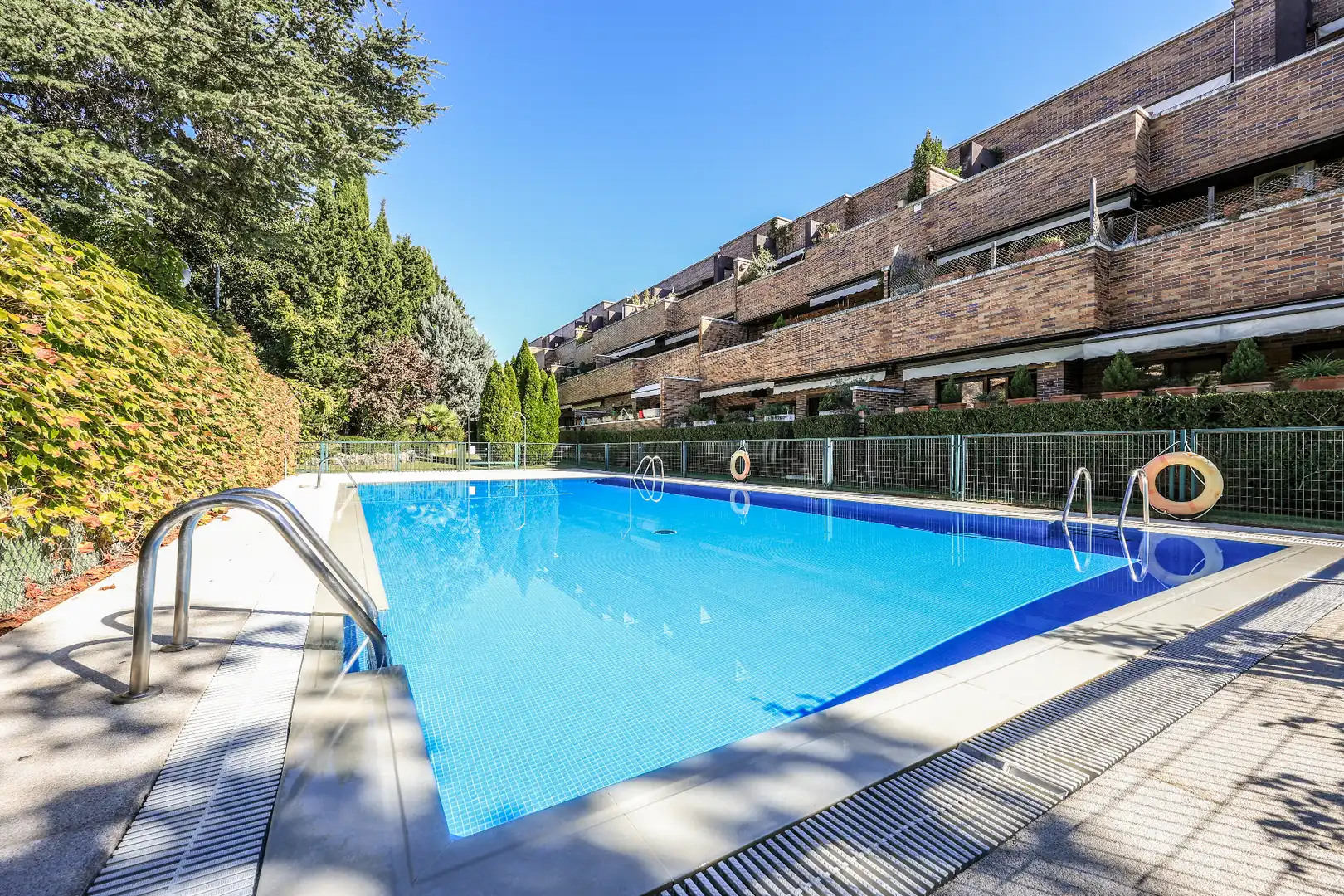 Schwimmbecken von Wohnung zur Miete in Madrid mit Heizung, Parkett und Terrasse