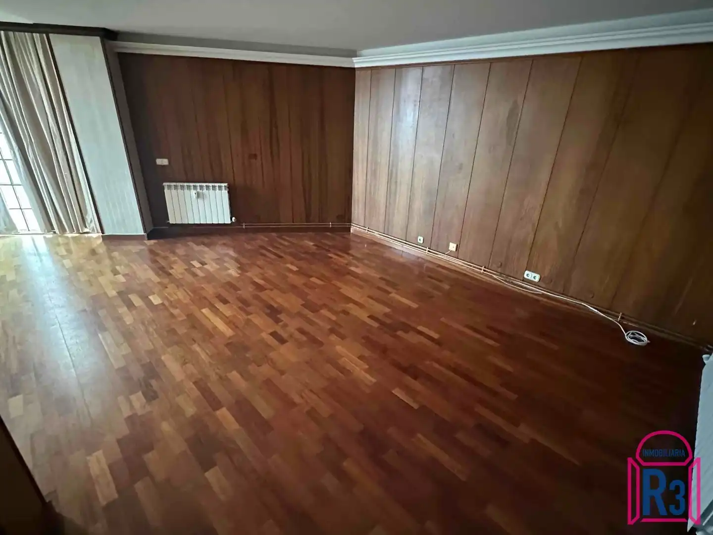 Habitación de Piso de alquiler en León Capital  con Calefacción y Terraza