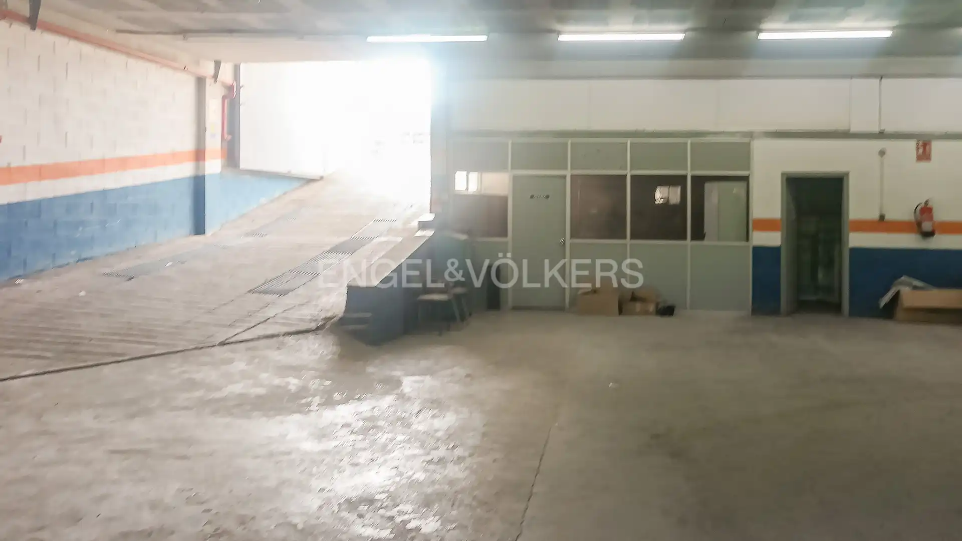 Nau industrial en venda a Sant Esteve Sesrovires, imagen 2