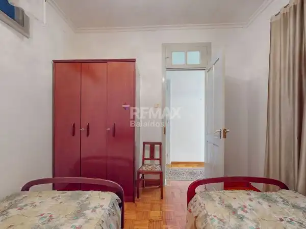 Dormitori de Casa o xalet en venda en Centro Urbano