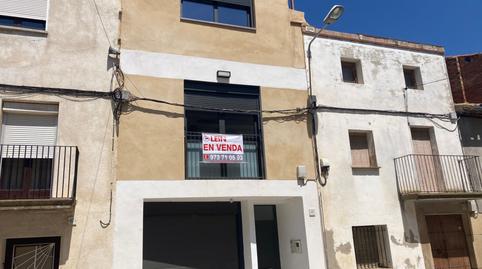 Foto 2 de Casa adosada en venda a Raval 8 de Maig, 69, El Poal, Lleida