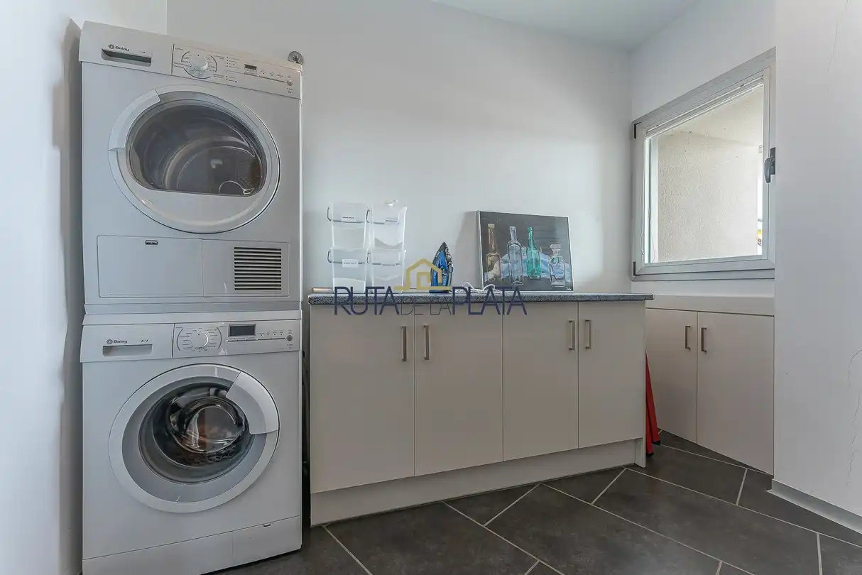 Casa o chalet en venta en Zamora Capital  con Calefacción, Jardín privado y Piscina