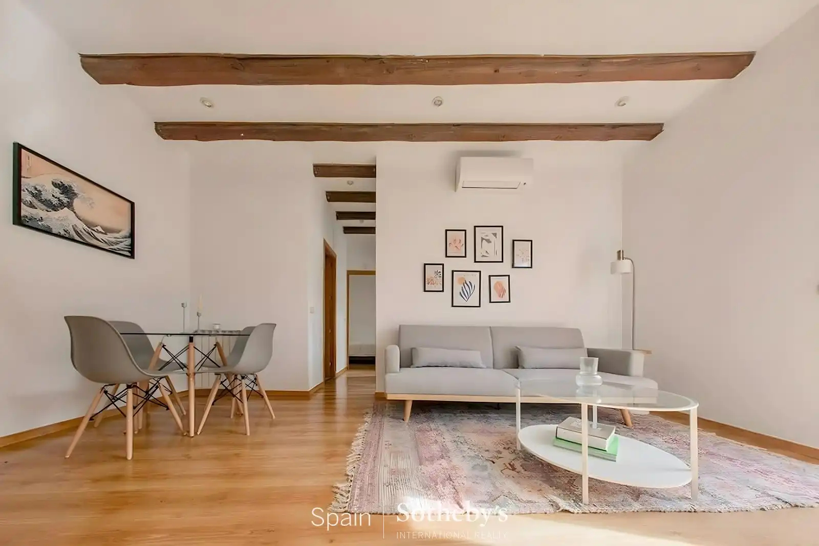 Living room of Apartments for sale in Madrid  with Air Conditioner, Heating and Terrace