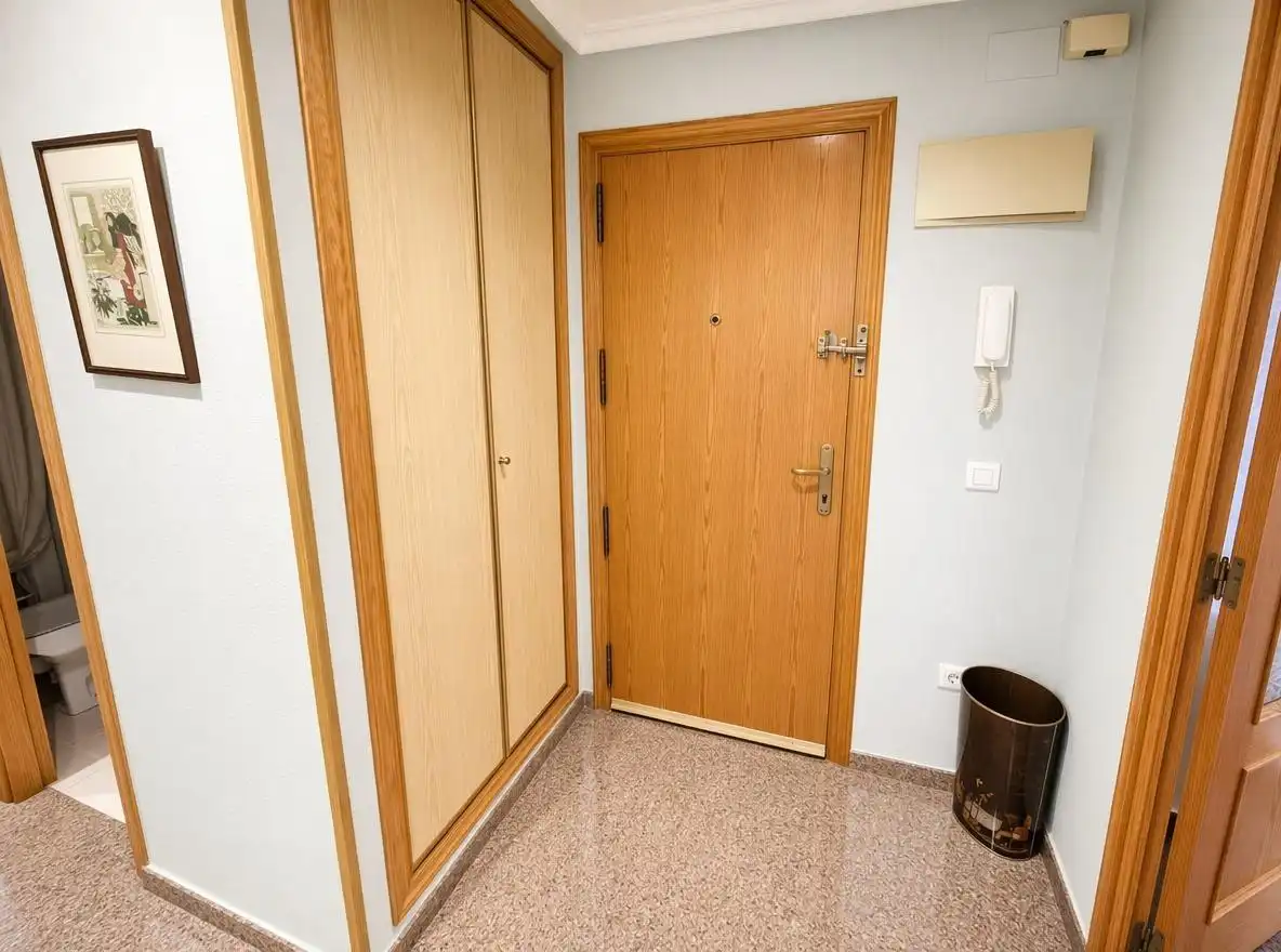 Piso en venta en Alicante / Alacant con Aire acondicionado, Calefacción y Trastero