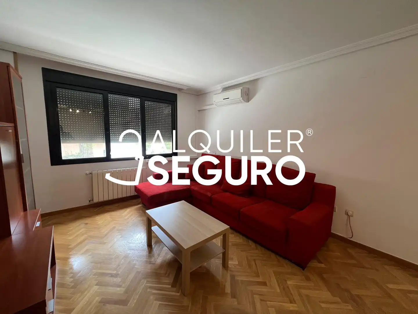 Living room of Flat for rent in Tres Cantos  with Air Conditioner, Heating and Swimming Pool