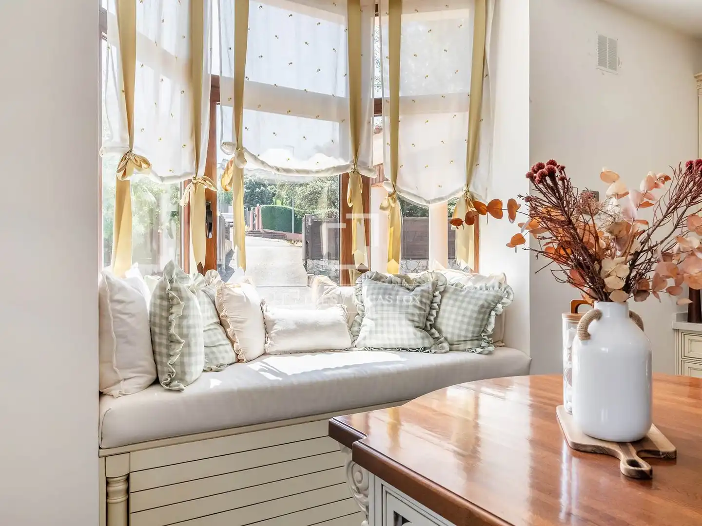 Sala de estar de Casa o chalet en venta en Las Rozas de Madrid con Aire acondicionado, Calefacción y Jardín privado