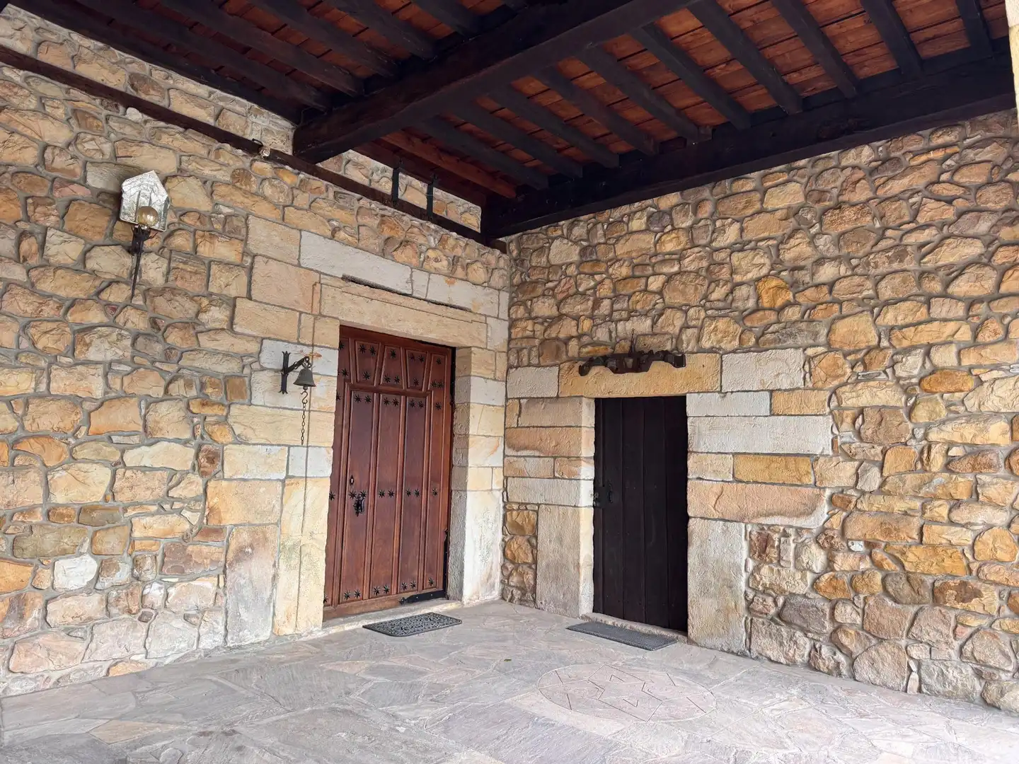 Casa o chalet en venta en Los Corrales de Buelna  con Calefacción, Jardín privado y Terraza