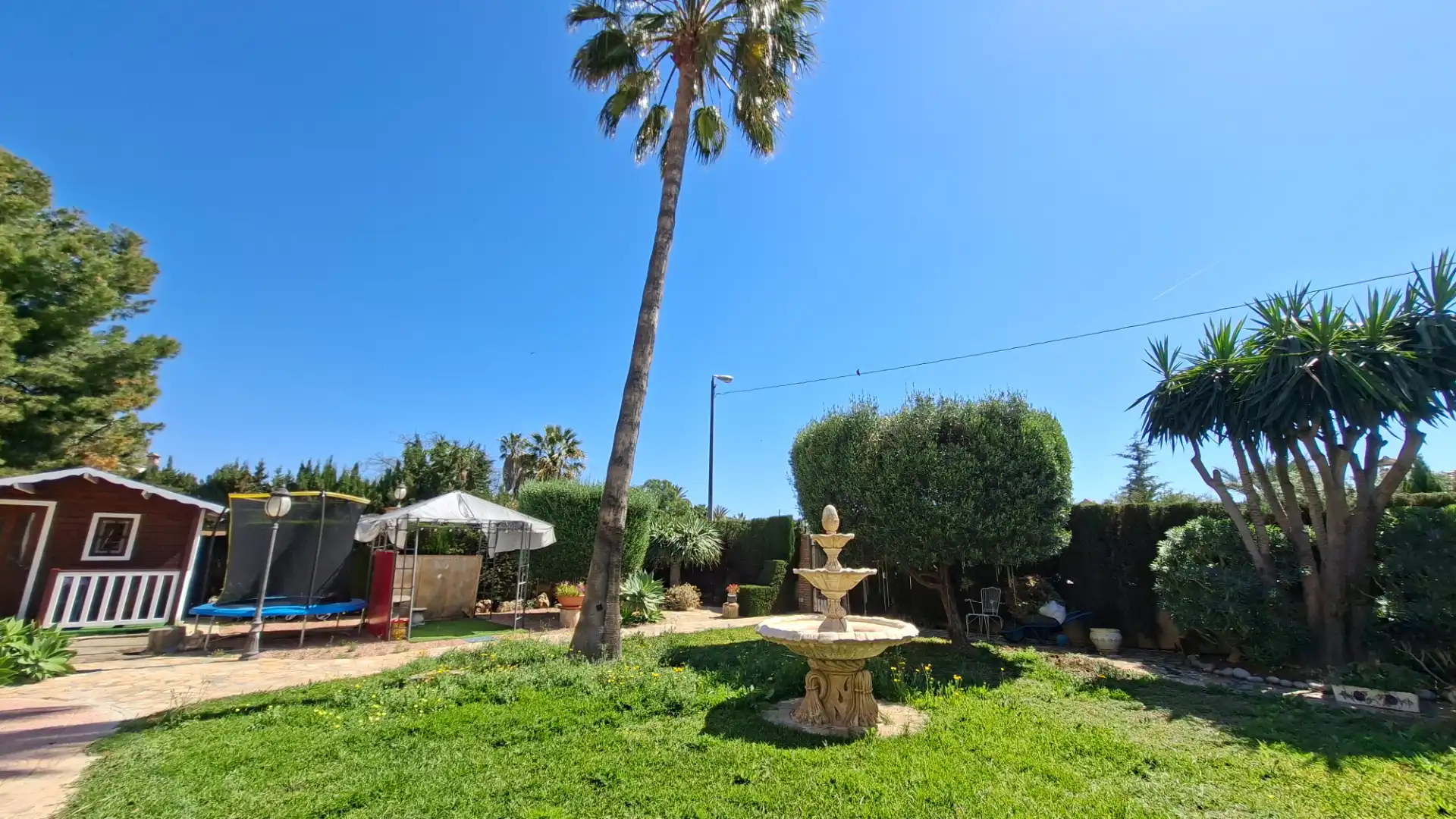 Jardí de Casa o xalet en venda en Alicante / Alacant amb Aire condicionat, Calefacció i Jardí privat