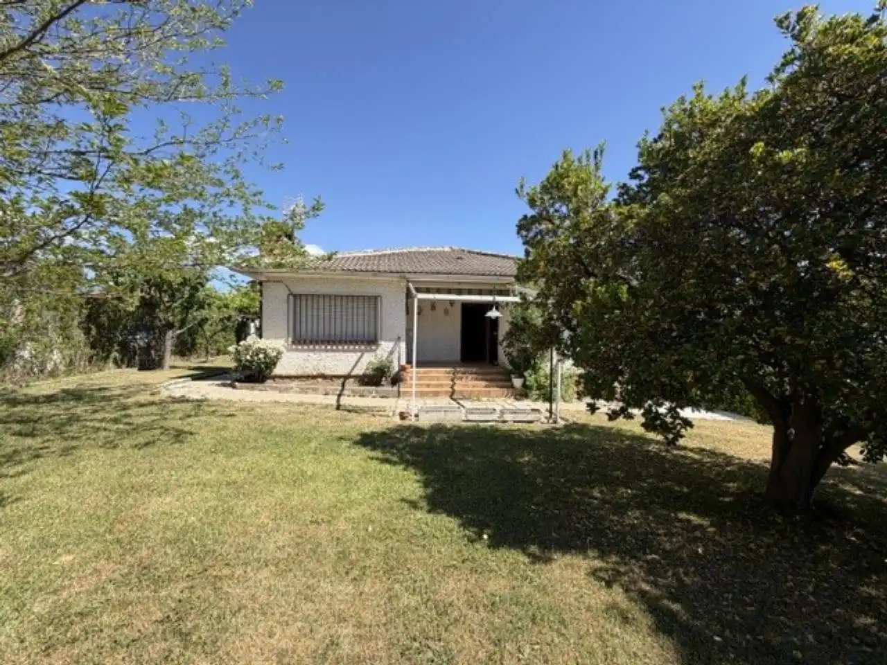 Vista exterior de Casa o chalet en venta en Buitrago del Lozoya con Calefacción, Jardín privado y Terraza