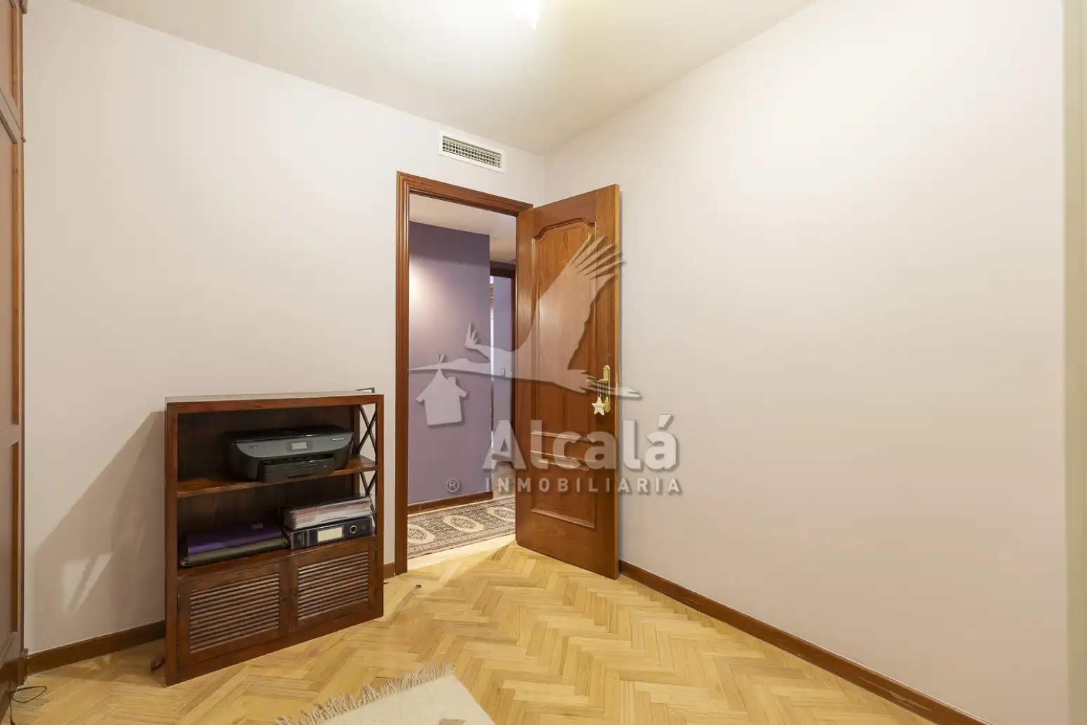 Bedroom of Flat for sale in Alcalá de Henares  with Air Conditioner, Heating and Parquet flooring
