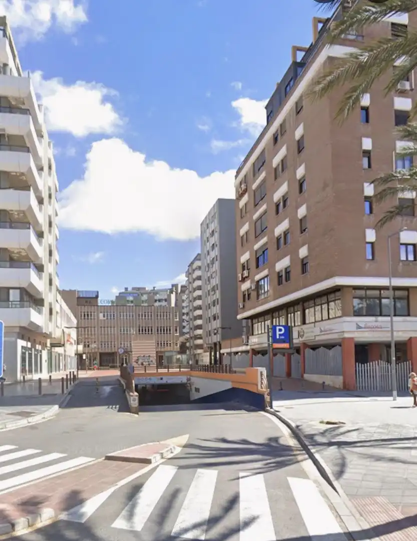 Außenansicht von Lagerraum zum Verkauf in Almería