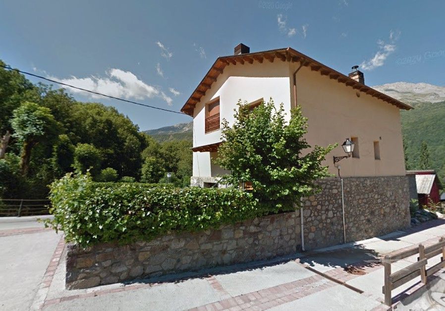 Vista exterior de Pis en venda en Sesué amb Calefacció, Moblat i Forn
