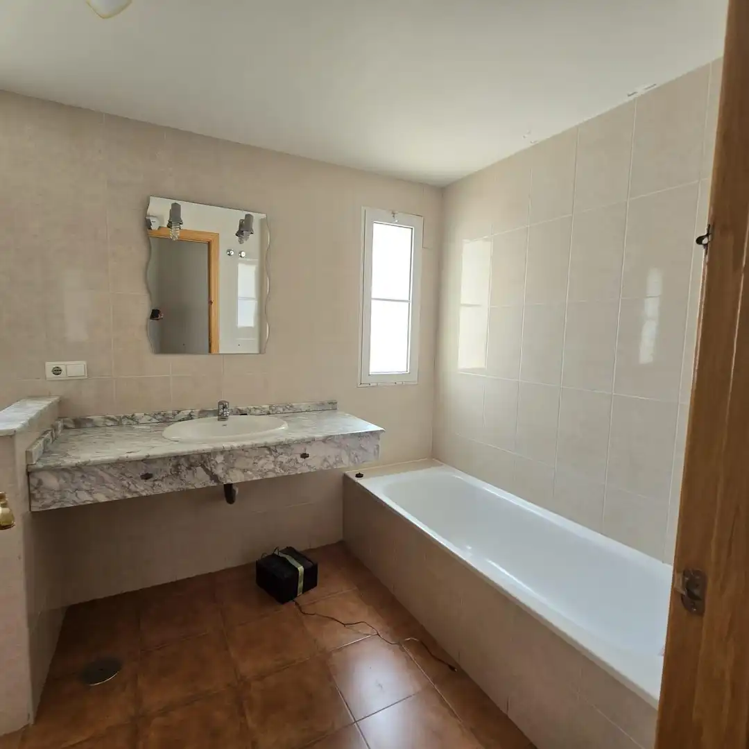Bany de Casa o xalet en venda en Aspe amb Jardí privat i Terrassa