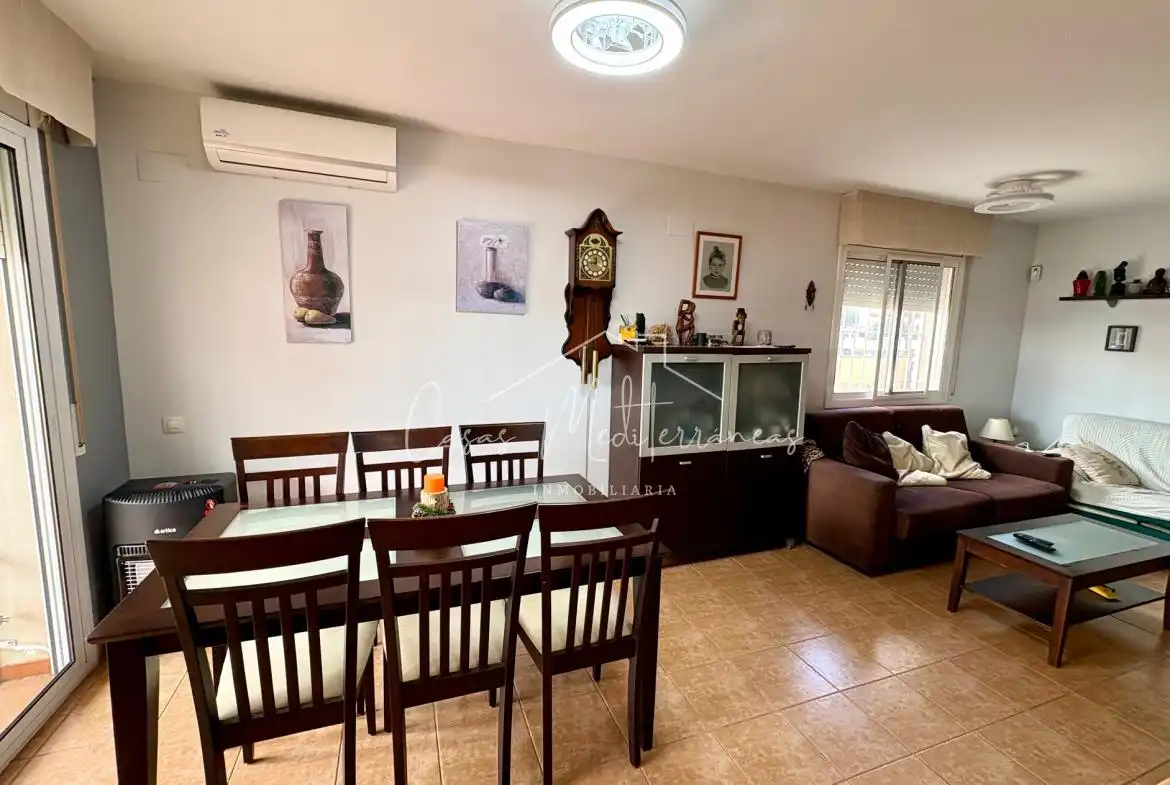 Comedor de Casa adosada en venta en Mont-roig del Camp con Aire acondicionado, Calefacción y Terraza