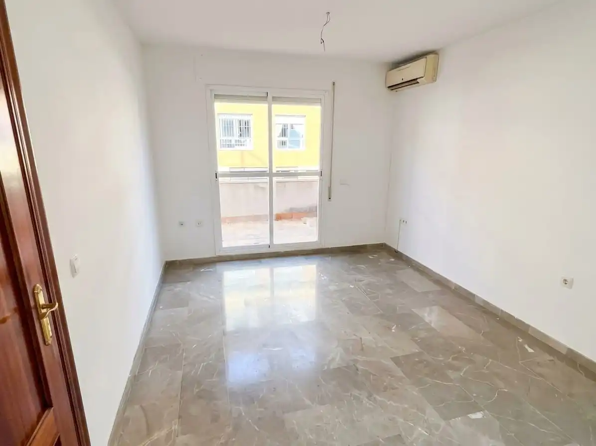 Sala de estar de Ático en venta en Rincón de la Victoria con Aire acondicionado, Terraza y Balcón