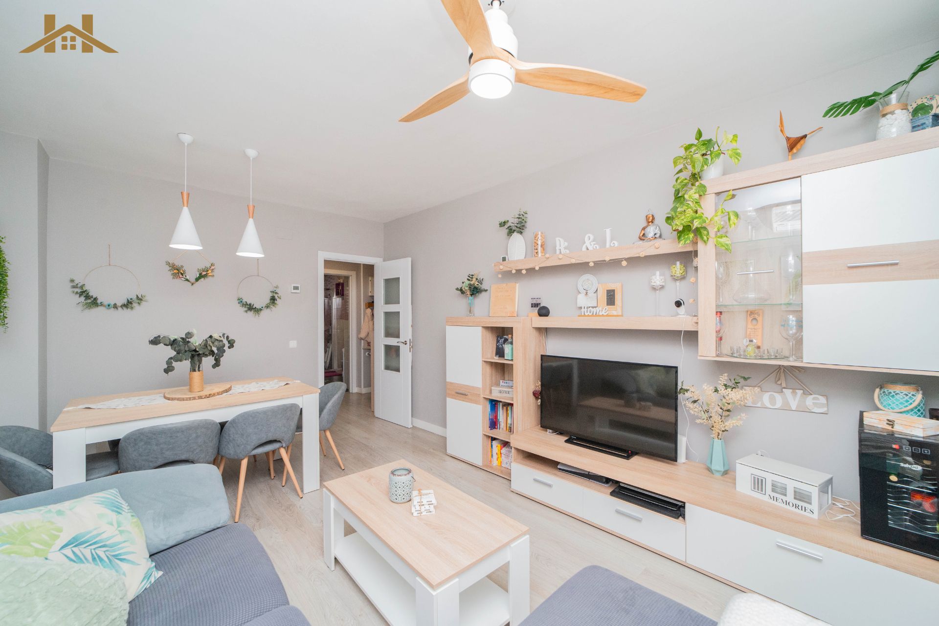 Living room of Flat for sale in Leganés  with Air Conditioner, Heating and Terrace