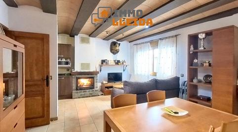 Foto 3 de Casa adosada en venda a De la Font, S/n, Àger, Lleida