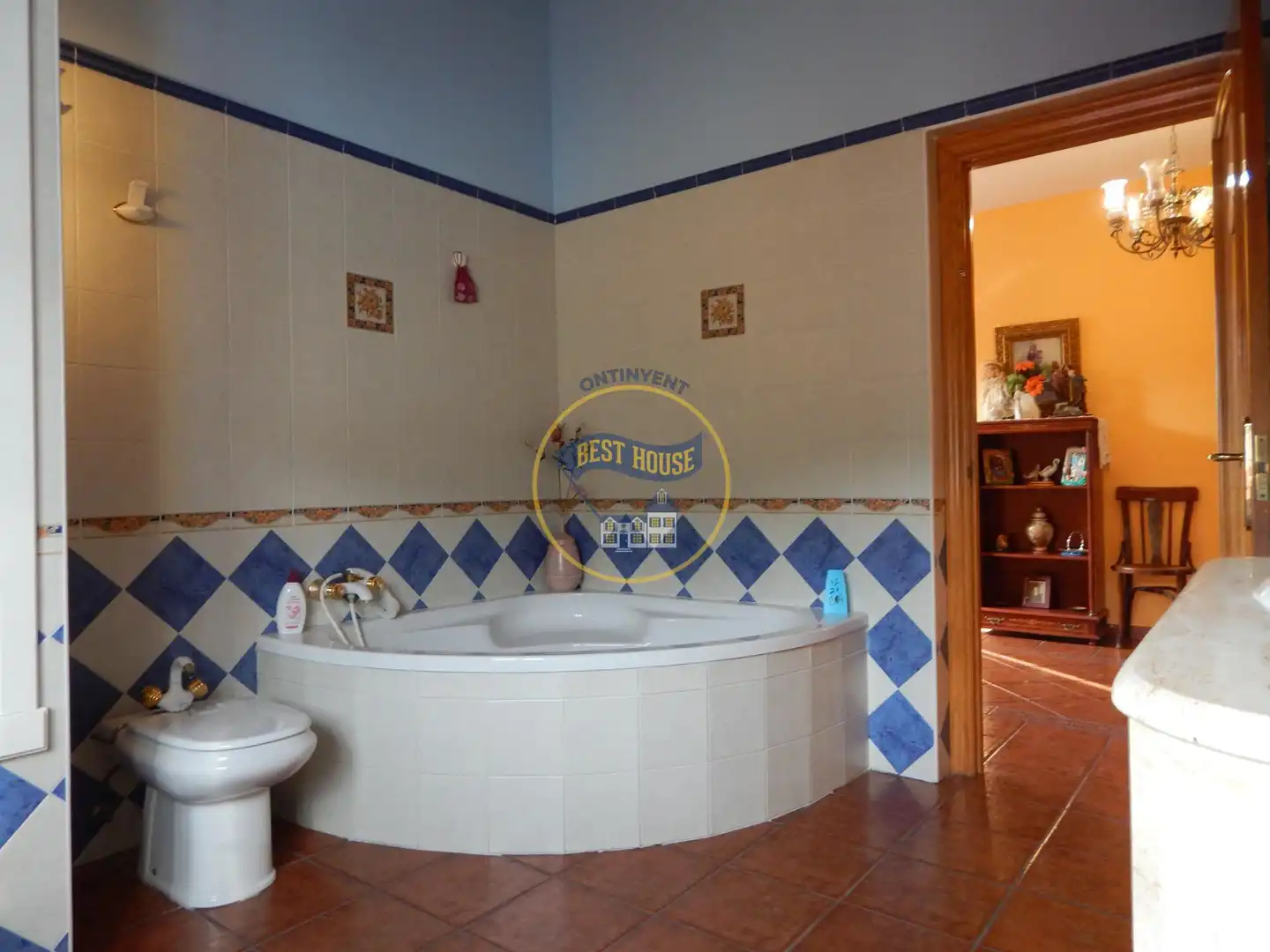Bany de Casa o xalet en venda en Ontinyent amb Calefacció, Jardí privat i Terrassa