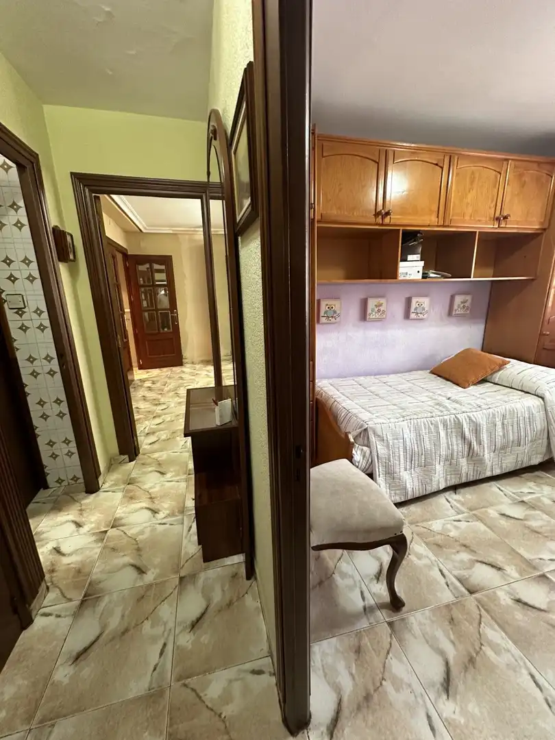 Schlafzimmer von Wohnung zum Verkauf in Linares mit Klimaanlage und Heizung
