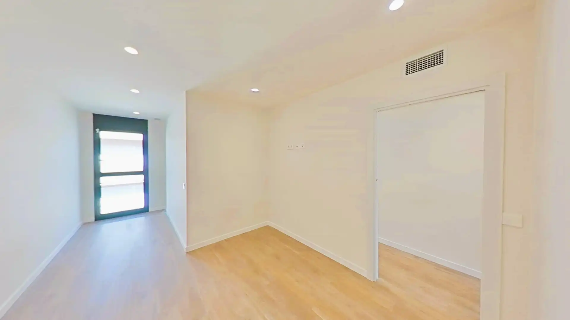 Ático en venta en Cubelles con Aire acondicionado, Calefacción y Jardín privado